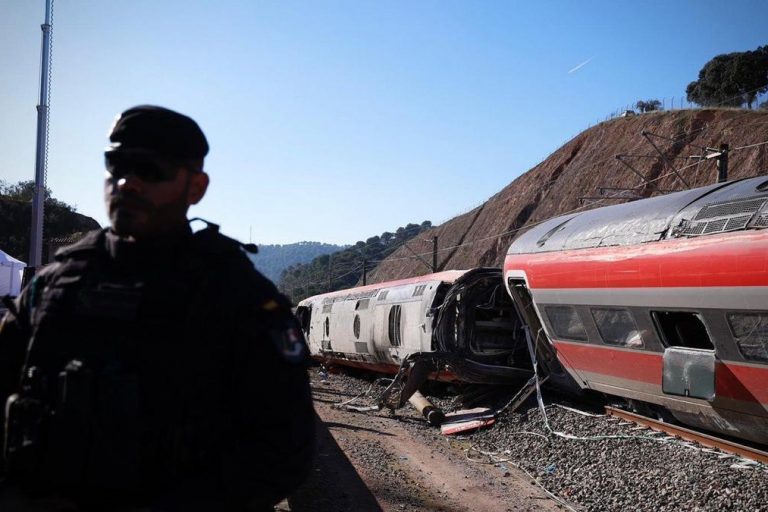 cc6b65e3-9f52-481b-915f-1711cae95d9d_16-9-discover-aspect-ratio_default_0_x640y284